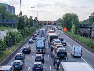 Uitzonderlijk drukke avondspits: hoogtepunt van 285 kilometer file op Vlaamse snelwegen