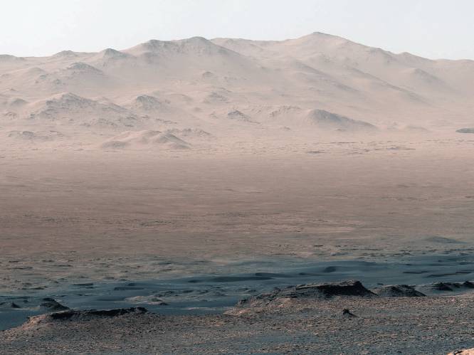 Kippenvel! NASA's verkenner Curiosity maakt prachtige nieuwe beelden van Mars