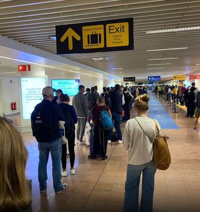 De longues files au contrôle des passeports à l’aéroport de Zaventem: “Ce n’est pas une bonne pub pour la Belgique”