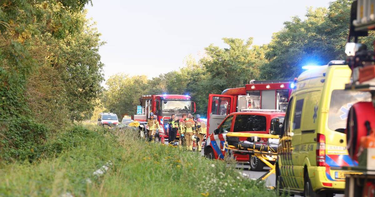 Persoon overleden bij zeer ernstig ongeval op N347.