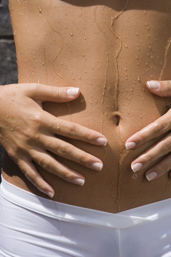 Menselijke Navel Telt 1400 Verschillende Bacterien Wetenschap Tubantia Nl