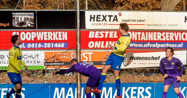 DESK houdt traditie in stand: ploeg uit Kaatsheuvel eindigt weer met tien spelers - BD.nl