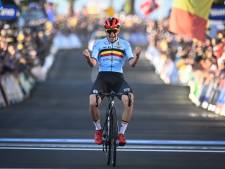 Vuelta-winnaar Remco Evenepoel ontketend naar wereldtitel: ‘Dit is een droom, beter kan niet’