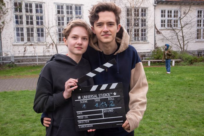 Otto en Ebe Mogyoros maken een kortfilm over pesten op school.