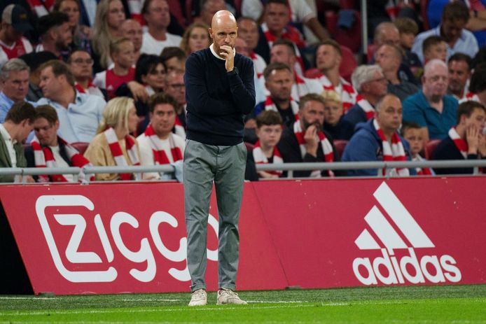 Ajax-trainer Erik ten Hag heeft heel wat te kiezen.
