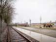 Na jaren zwerven is Stadscamping klaar voor thuishaven, hoopt er twee spoorwegwagons op de rails te zetten