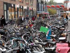 Fietsbel-demo tegen ban op foutparkerende fietsers
