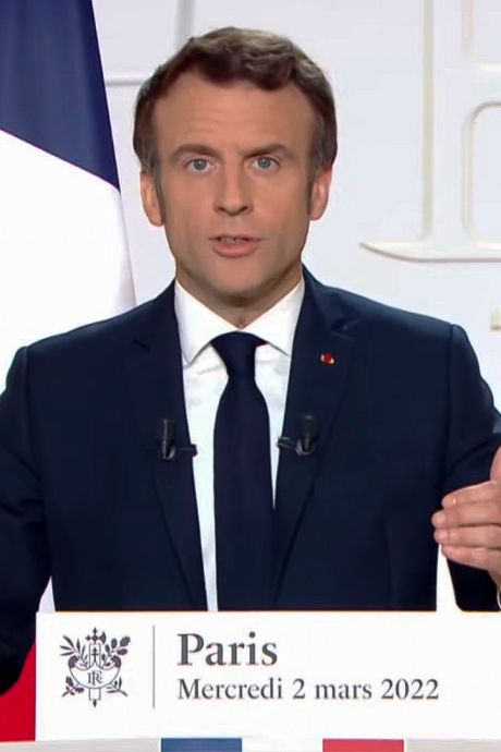 Macron: “La guerre en Europe n’appartient plus à nos livres d’Histoire, elle est là, sous nos yeux”
