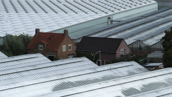 Wonen tussen het glas: een oase of de hel?