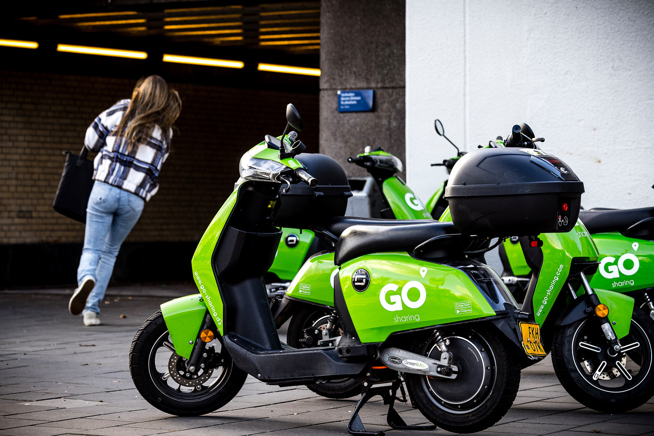 De scooters van Go Sharing verdwijnen, maar in Eindhoven blijven ze dit wordt de situatie