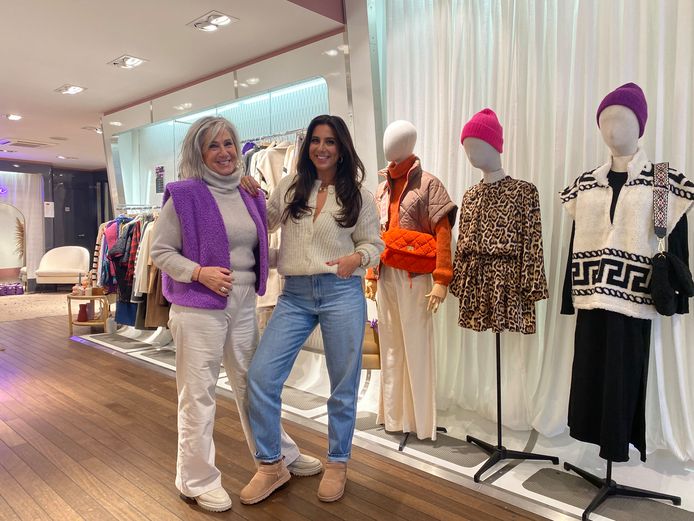 Moeder en dochter openen pop-up klerenwinkel in centrum Gent: “Onze ...