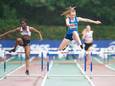 Cathelijn Peeters (rechts) liep vrijdag naar de NK-finale op de 400 meter horden. Daarin verdedigt ze zaterdag haar nationale titel.