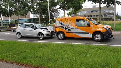 Lichtgewonden bij kop-staartbotsing in Wageningen