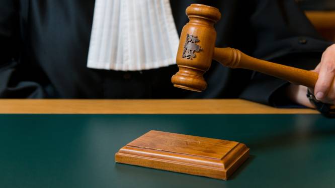 Drie jaar cel en tbs met voorwaarden na aanslag op advocatenkantoor Heerhugowaard
