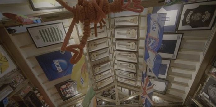 Guardando dentro Sheeranville.