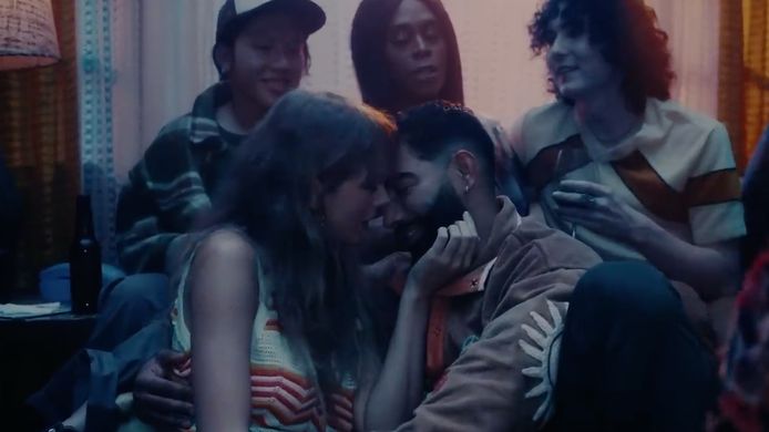 Taylor Swift cast trans man als geliefde in videoclip.