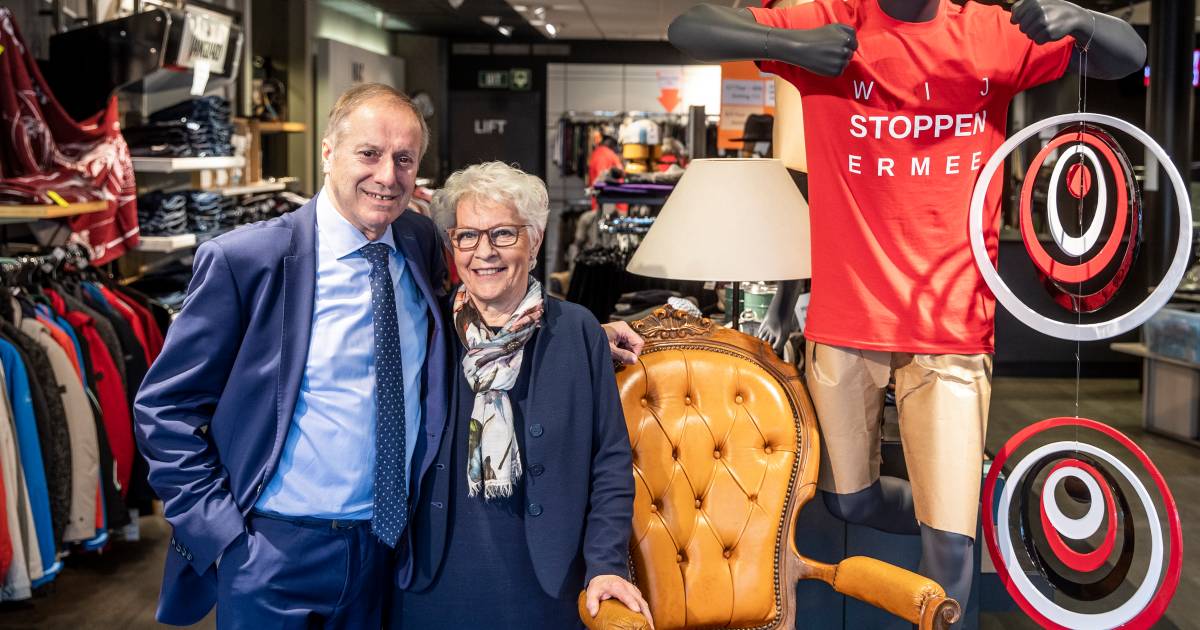 Modepaleisje Janssen Mode in Best stopt na 41 jaar winkelpand wordt appartementencomplex Best Meierijstad en Son ed