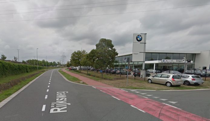 PUURS-SINT-AMANDS - BMW-garage Gregoir in Puurs-Sint-Amans