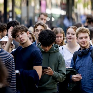 Minder nieuwe studenten op universiteiten en hogescholen, opleiding tot leraar wel populair
