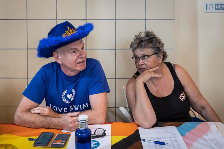 Gay Swim Amsterdam bestaat 25 jaar ‘Het is fijn dat je niet hoeft stil