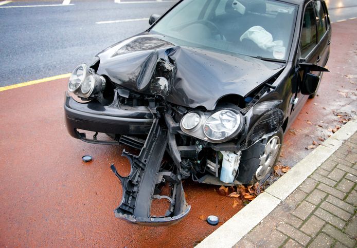 Elektrische auto's veroorzaken veel vaker schade dan auto's met een verbrandingsmotor.