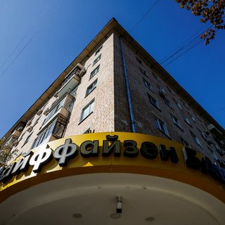 Orbán pare să se opună, dar UE aprobă prelungirea sancțiunilor împotriva Rusiei   