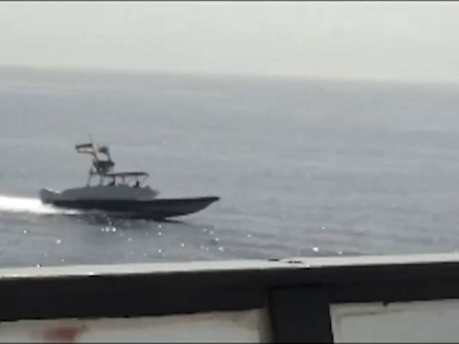 Drie Iraanse schepen intimideren Amerikaanse marine een uur lang in Perzische Golf