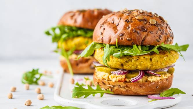 Vegaburgers doen de gezondheid meer kwaad dan goed: welke vleesvervangers zijn wél een goede keuze?