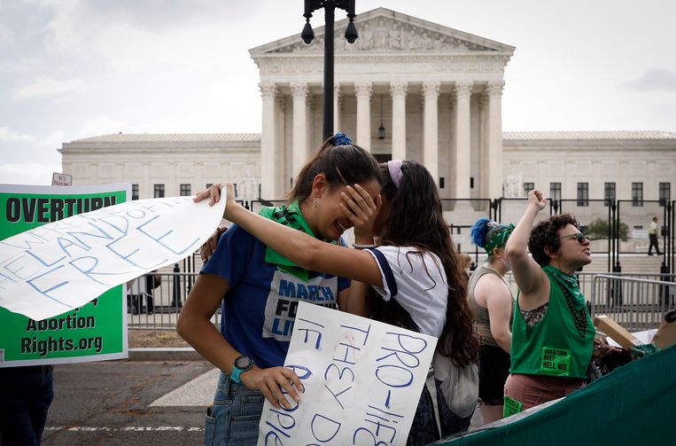 Pro-life activisten na de uitspraak van Hooggerechtshof.  Beeld Getty Images
