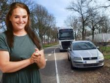 Wat doe je daar toch, mooie grijze Fiat, en waar ga je heen?