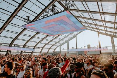 Bemoedigende start voor betalen met telefoon op festivals