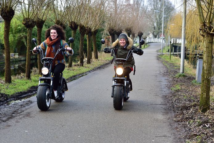 Gouda had ze al: e-Choppers. Je kunt nu ook in Nieuwkoop op pad met deze stoere (en stille) tweewielers.
