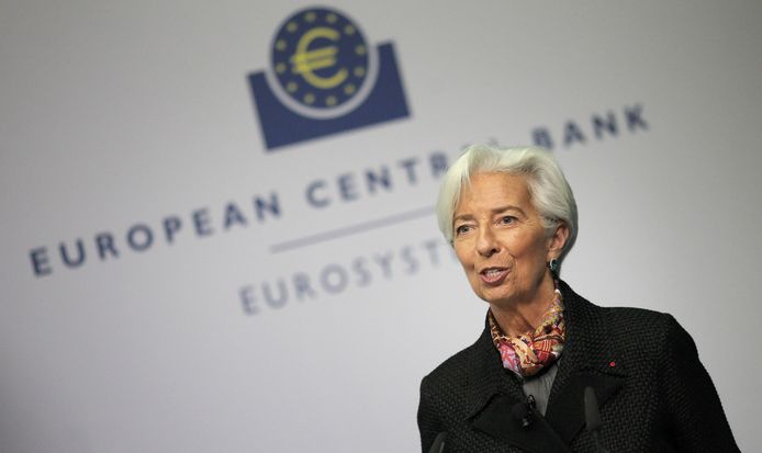 Voorzitter Christine Lagarde van de Europese Centrale Bank in Frankfurt zei eind april dat de economie van de eurozone dit jaar naar verwachting zou krimpen met vijf tot twaalf procent.