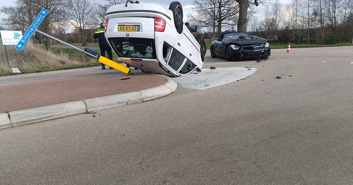 Inzittenden komen met de schrik vrij na aanrijding bij Eibergen.