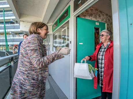 Duizend ouderen krijgen een kerstpakket om eenzame kerst tegen te gaan