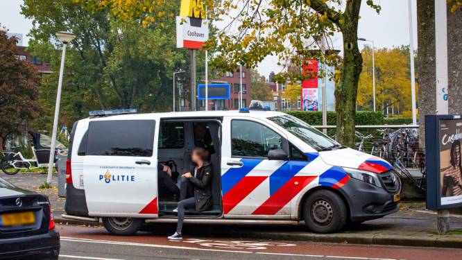 Getuige zag Javid (30) lachend kijken, nadat hij zijn ex op het spoor had geduwd