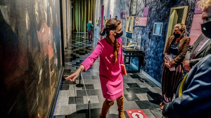 "Het aantal kunstwerken met katten wordt schromelijk onderschat", aldus Sandrin Coorevits, directeur van het Yper Museum.
