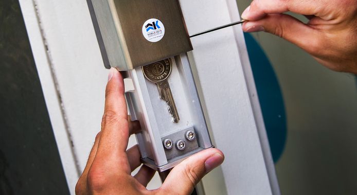 Politiebureau heilig garage Ouderenbond raadt gebruik sleutelkluisjes zonder politiekeurmerk af |  Binnenland | AD.nl
