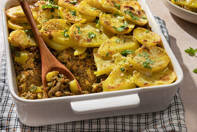 wat-eten-we-vandaag-ovenschotel-met-aardappelschijfjes-en-pittig