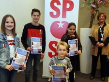Vier Osse helden krijgen Kinderlintje voor bijzonder werk: 'Je broer zou trots op je zijn geweest’