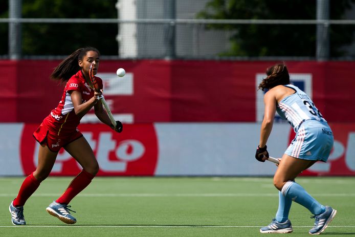 Ambre Ballenghien en action durant le match contre l’Argentine.