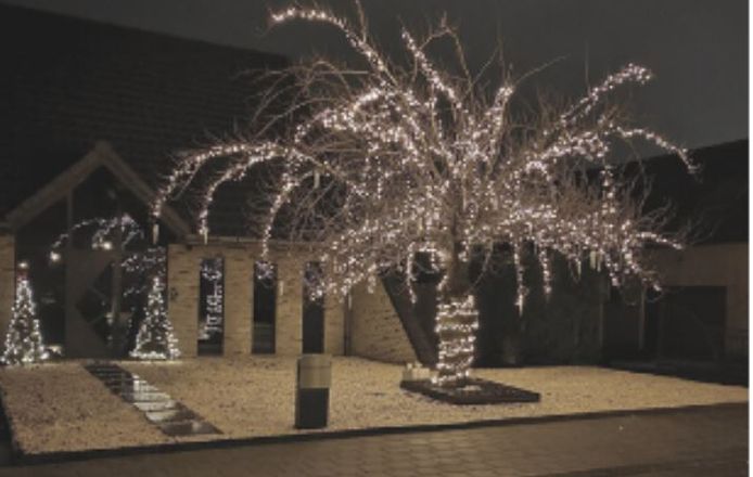 Tijdens Winterlicht ging de gemeentelijke feestcommissie opnieuw op zoek naar de mooist verlichte huizen van Zelzate.