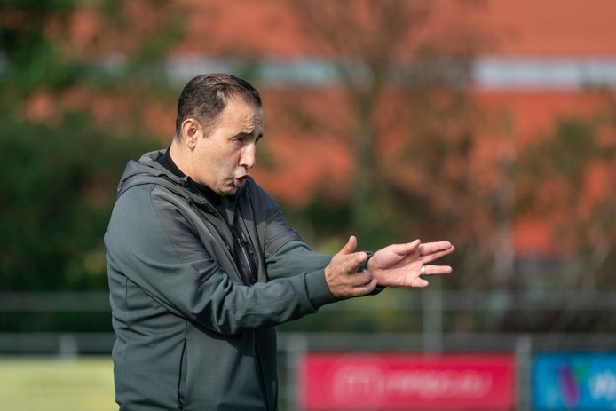 FC Jeugd-trainer 'Coco' Fares.