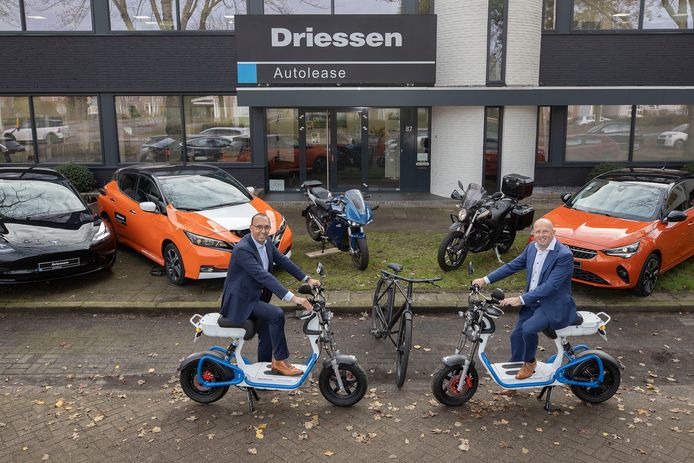 Francois Driessen en Ron Beukers van Driessen Autogroep.