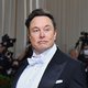 ‘Twitter is nog maar de helft waard van wat Elon Musk ervoor betaalde’