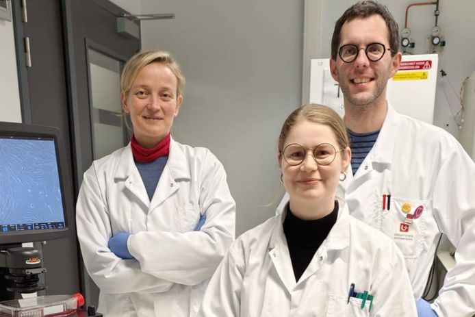 Evelien Smits, Astrid Van den Eynde en Jonas Van Audenaerde van de Universiteit Antwerpen ontwikkelden een nieuwe immuuntherapie.