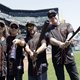 Ruige mannen, lollig filmpje: zo zag je Metallica nog nooit