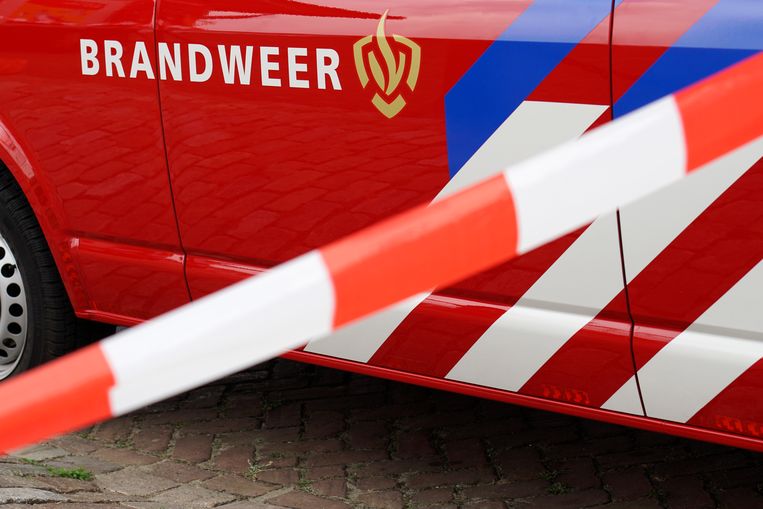 Zwaargewonde na brand in woning aan het Oosterpark