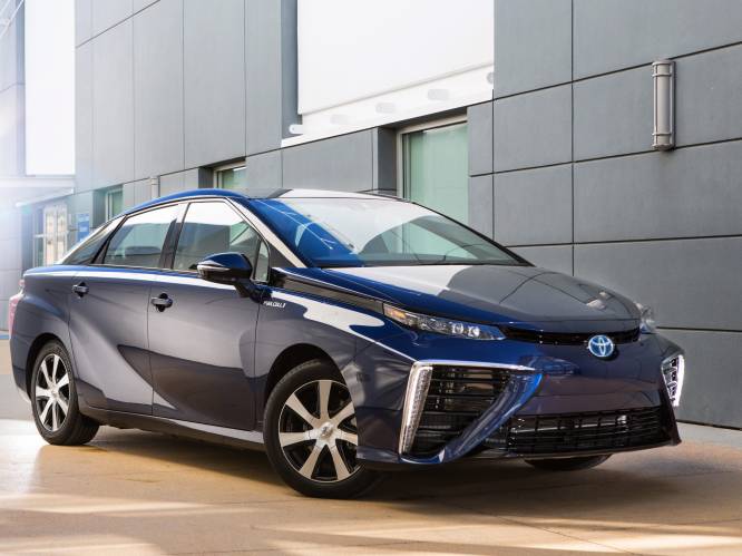 Toyota ziet het groots: het wil van elke auto ook een elektrisch model in 2025
