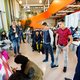 Amsterdamse jongeren tekenen niet-rokencontract in de klas